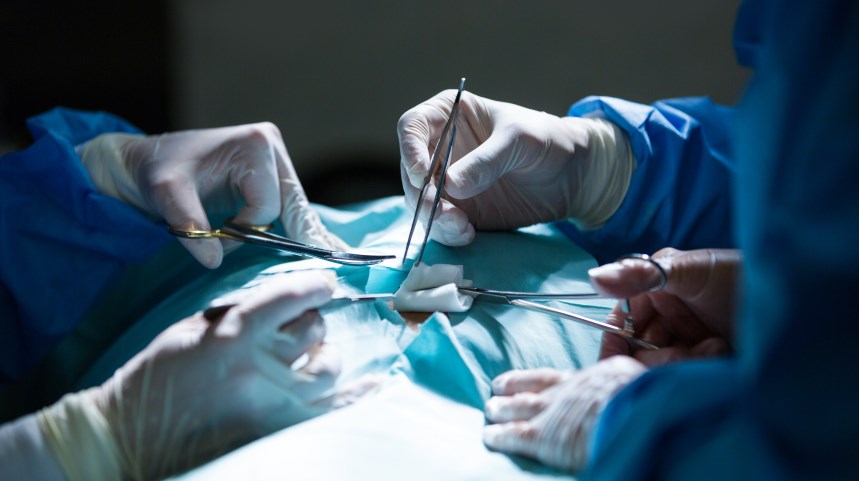 оракальная хирургия в Испании